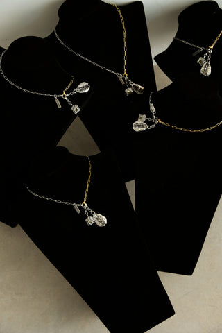 Charm Cauri